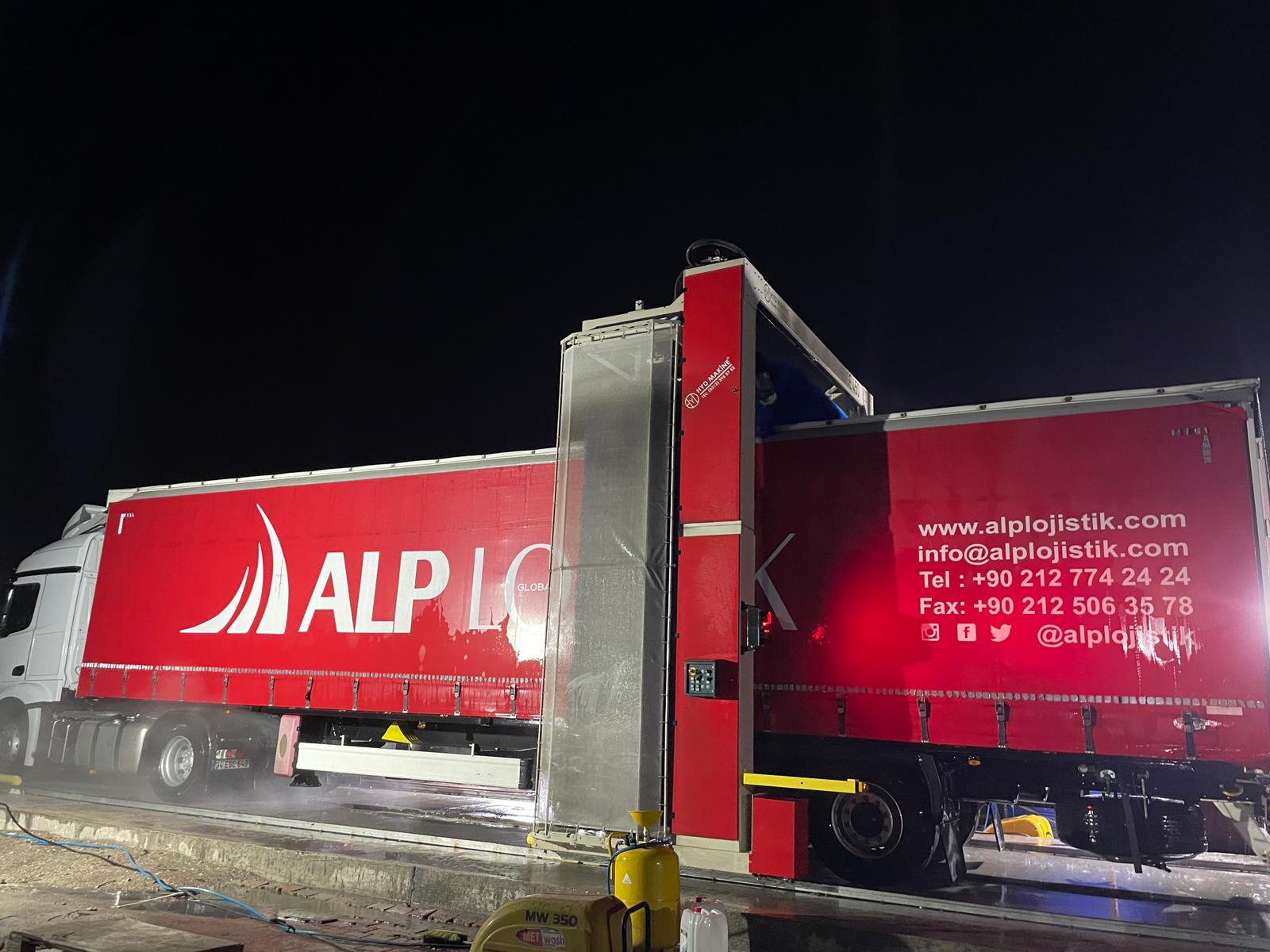 Tır Yıkama - Akşam Görünümü